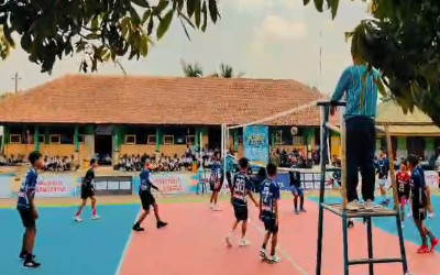 Sabet Gelar Juara Turnamen 4J, Tim Voli Putra SMPN 1 Jumantono Tampil Perkasa